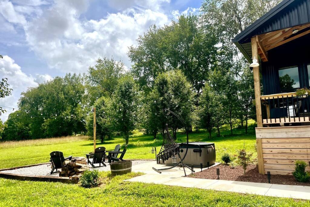 #4 Kentucky Bourbon Trail Bourbon Barrel Cottages Lawrenceburg Exteriér fotografie